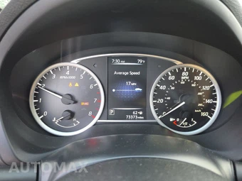 2017 Nissan Sentra SR - miniatura 12