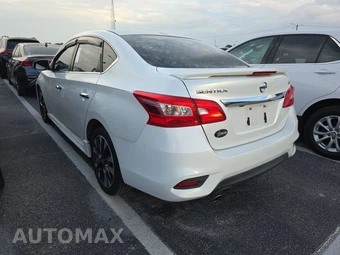 2017 Nissan Sentra SR - miniatura 6