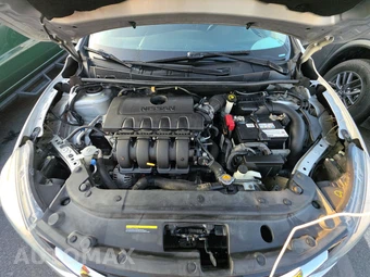 2017 Nissan Sentra SR – miniatura 15