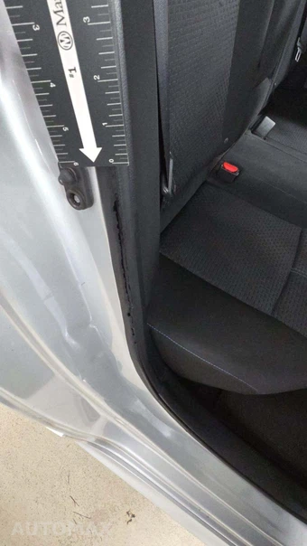 2017 Nissan Sentra SR – miniatura 30