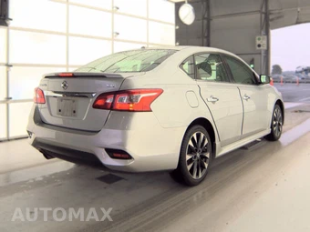 2017 Nissan Sentra SR – miniatura 4