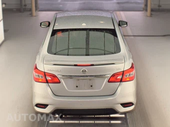 2017 Nissan Sentra SR – miniatura 5
