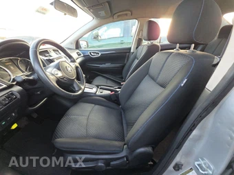 2017 Nissan Sentra SR – miniatura 7