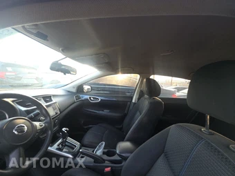2017 Nissan Sentra SR – miniatura 17