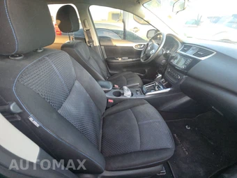 2017 Nissan Sentra SR – miniatura 8