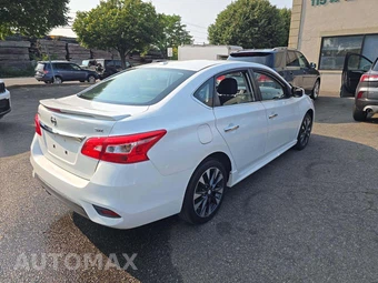 2017 Nissan Sentra SR - miniatura 3
