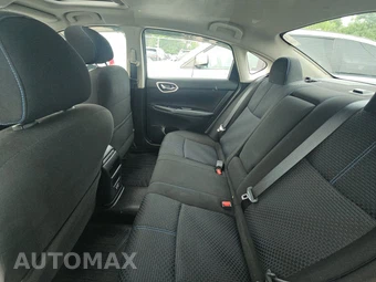 2017 Nissan Sentra SR TURBO – miniatura 13