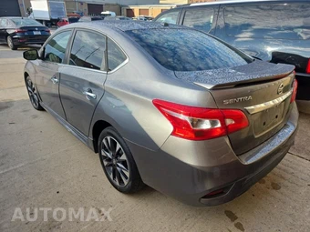 2017 Nissan Sentra SR TURBO – miniatura 6