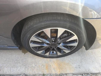 2017 Nissan Sentra SR TURBO – miniatura 9