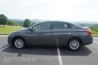 2017 Nissan Sentra SV - miniatura 4