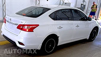 2017 Nissan Sentra SV – miniatura 4