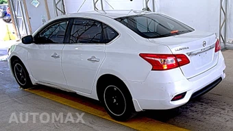 2017 Nissan Sentra SV – miniatura 6