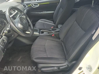 2017 Nissan Sentra SV – miniatura 7