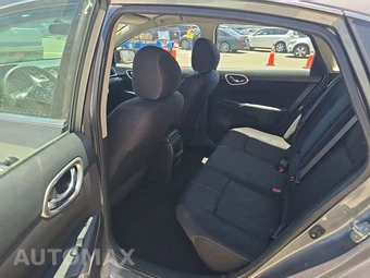 2017 Nissan Sentra SV – miniatura 13