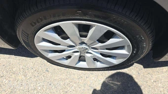 2017 Nissan Sentra SV – miniatura 23