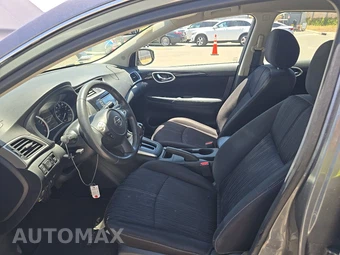 2017 Nissan Sentra SV – miniatura 7