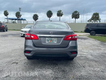2017 Nissan Sentra SV - miniatura 3