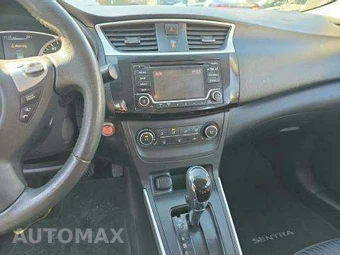 2017 Nissan Sentra SV - miniatura 11