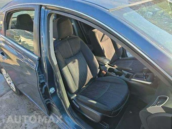 2017 Nissan Sentra SV - miniatura 19