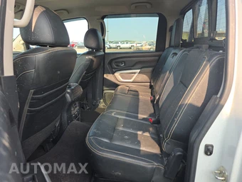 2017 Nissan TITAN PRO-4X Crew Cab Short Bed - miniatura 13