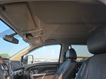 2017 Nissan TITAN PRO-4X Crew Cab Short Bed - miniatura 17