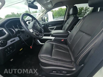 2017 Nissan TITAN PRO-4X Crew Cab Short Bed - miniatura 7