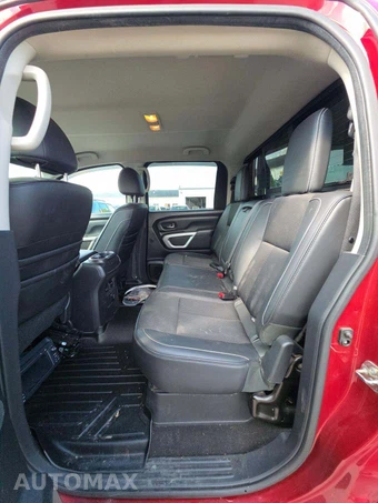 2017 Nissan TITAN PRO-4X Crew Cab Short Bed - miniatura 10