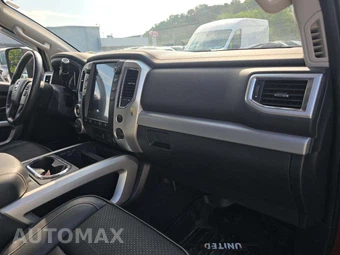 2017 Nissan TITAN PRO-4X Crew Cab Short Bed - miniatura 16