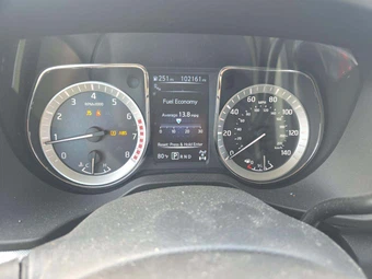 2017 Nissan TITAN PRO-4X Crew Cab Short Bed - miniatura 6