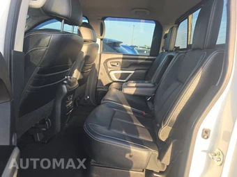 2017 Nissan TITAN PRO-4X Crew Cab Short Bed - miniatura 13