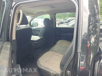 2017 Nissan TITAN S Crew Cab Short Bed - miniatura 13