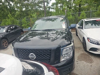 2017 Nissan TITAN S Crew Cab Short Bed - miniatura 2