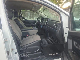 2017 Nissan TITAN S Crew Cab Short Bed - miniatura 8
