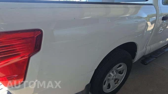 2017 Nissan TITAN S Crew Cab Short Bed - miniatura 24
