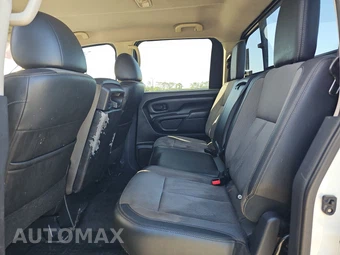 2017 Nissan TITAN S Crew Cab Short Bed - miniatura 13