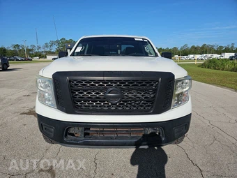 2017 Nissan TITAN S Crew Cab Short Bed - miniatura 2