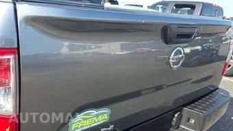 2017 Nissan TITAN S Crew Cab Short Bed - miniatura 29