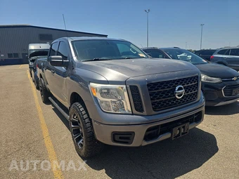 2017 Nissan TITAN S Crew Cab Short Bed - miniatura 3