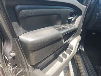 2017 Nissan TITAN S Crew Cab Short Bed - miniatura 9
