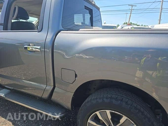 2017 Nissan TITAN SL Crew Cab Short Bed - miniatura 19
