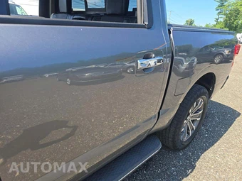 2017 Nissan TITAN SL Crew Cab Short Bed - miniatura 27
