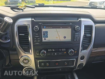 2017 Nissan TITAN SL Crew Cab Short Bed - miniatura 7