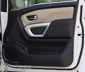 2017 Nissan TITAN SL Crew Cab Short Bed - miniatura 25