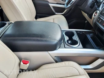 2017 Nissan TITAN SL Crew Cab Short Bed - miniatura 33