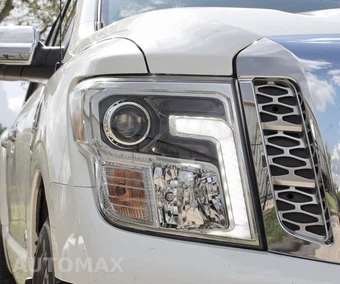 2017 Nissan TITAN SL Crew Cab Short Bed - miniatura 6