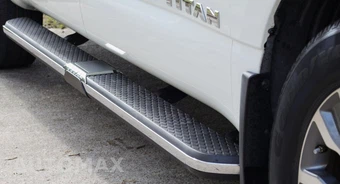 2017 Nissan TITAN SL Crew Cab Short Bed - miniatura 8