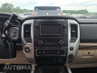 2017 Nissan TITAN SL Crew Cab Short Bed - miniatura 11