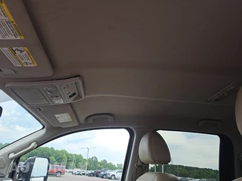 2017 Nissan TITAN SL Crew Cab Short Bed - miniatura 17