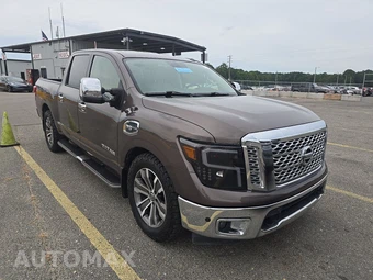 2017 Nissan TITAN SL Crew Cab Short Bed - miniatura 3