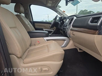 2017 Nissan TITAN SL Crew Cab Short Bed - miniatura 8